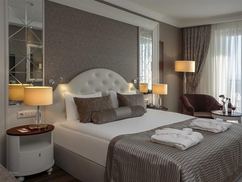 Sunis Efes Royal Palace Resort & Spa Özdere Extérieur photo